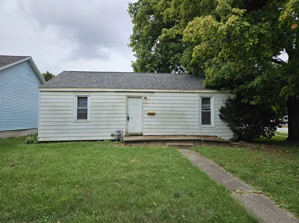 829 W Maple St, Champaign, IL 61820