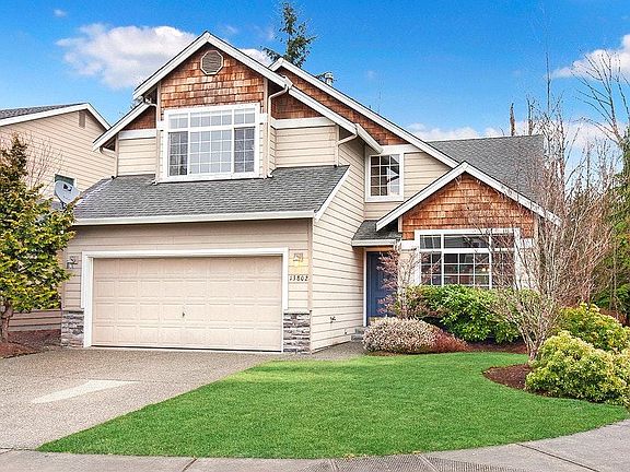 4th image of 13802 284th Ct NE