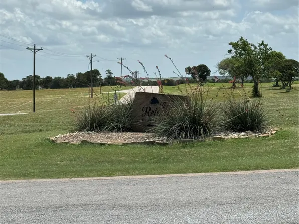 7817 Prestwick Dr, Cleburne, TX 76033