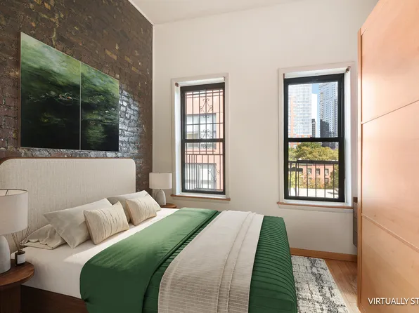 467 Pacific Street image 5 of 8