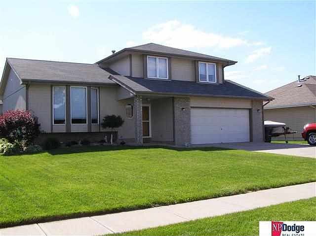 1st image of 8004 S 66th Ave