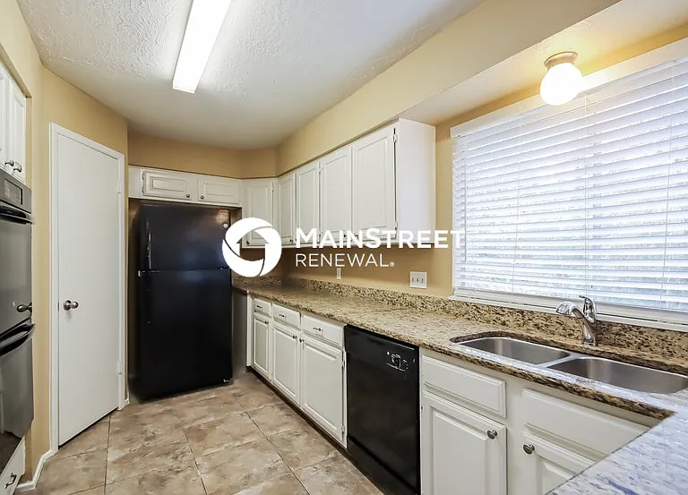 2910 Valley Rose Dr — Photo 5