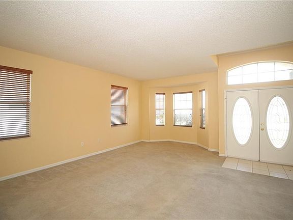 3rd image of 6005 Live Oak Dr