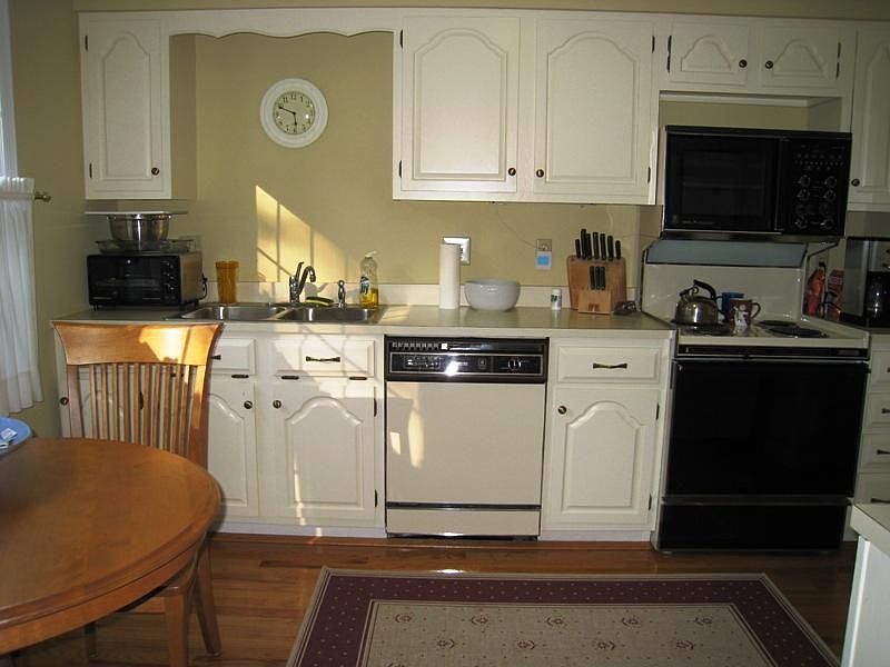 2nd image of 19 Prospect Rdg APT 12