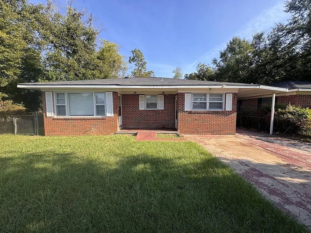 3 bed, 2.5 bath, 1680 sqft, $1,200 — Photo 2