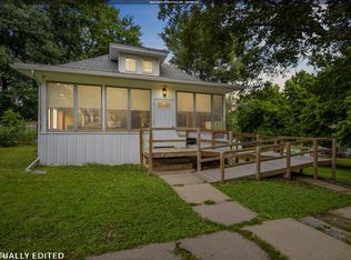1504 Grove St, Burlington, IA 52601