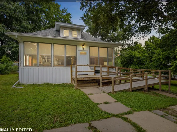 1504 Grove St, Burlington, IA 52601