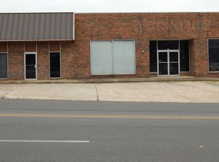 206 W Washington St, Camden, AR 71701