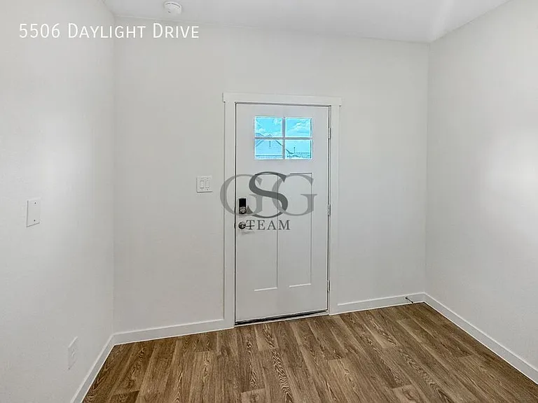 5506 Daylight Dr — Photo 28