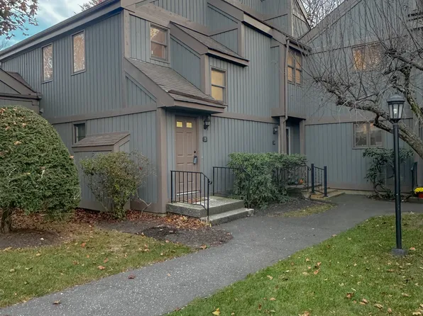 135 Heatherwood Drive #135, Brookfield, CT 06804