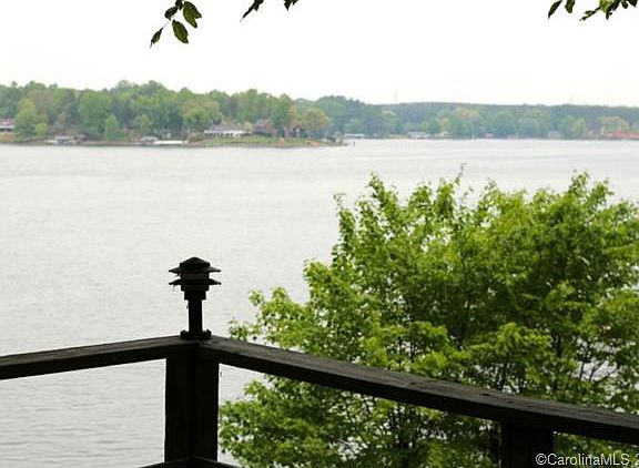 2nd image of 136 Fairburn Dr