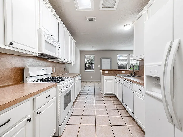 12415 Oriole Lake Way — Photo 12