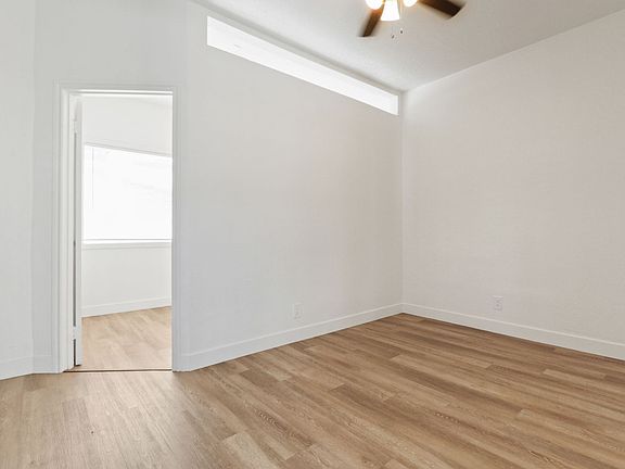 3rd image of 227 Lime Ave APT 9
