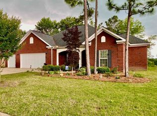 107 Shadow Lawn Dr, Byron, GA 31008