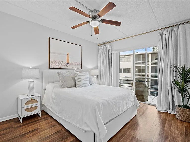 4500 N Flagler Dr #D16 — Photo 12