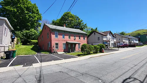 92 E Main St #2 Photo 1