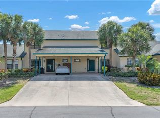 614 Yardarm Dr #7, Apollo Beach, FL 33572
