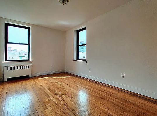 4th image of 101 E 116th St APT 5B