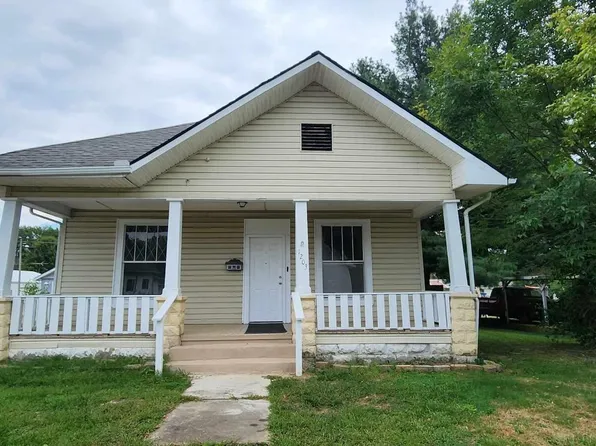 1203 Burgess Ave, Johnston City, IL 62951