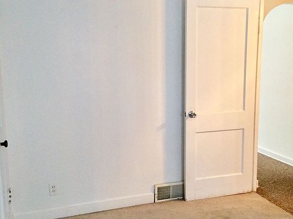 4th image of 2415 Quincy Cir