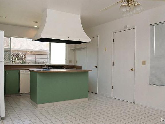 2nd image of 288 Maple Ave
