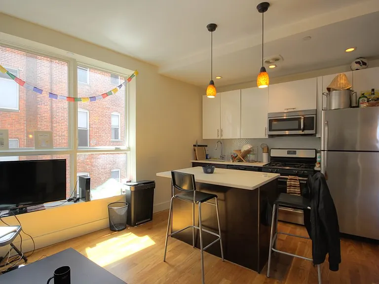 431 Grand St #5C — Photo 7