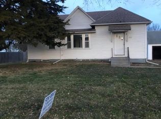 1222 Roxie St, Fremont, NE 68025
