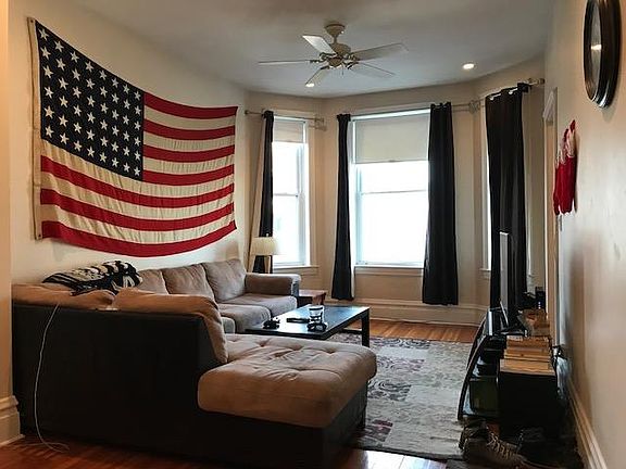 5th image of 3747 N Kenmore Ave #2