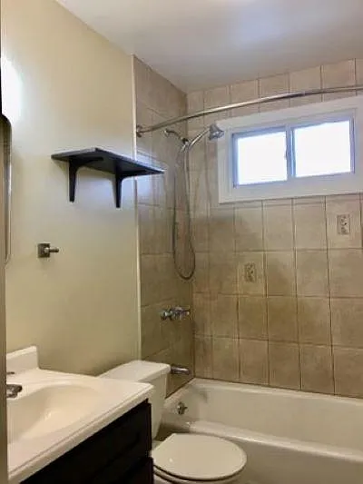 Building Photo - 142 Coale Ave #2