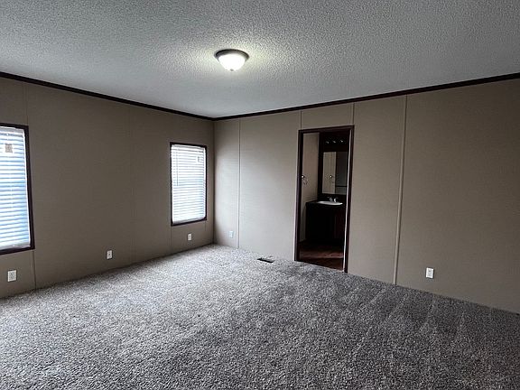 5th image of 230 Normandy Dr