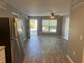 4th image of 1002 E McPherson St APT A
