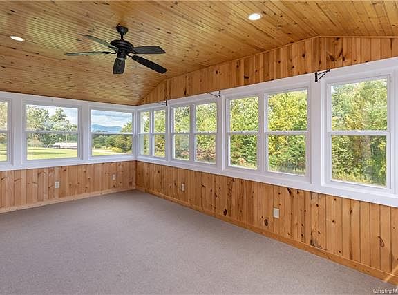 2nd image of 54 Dakota Hill Ln