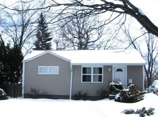 2617 Illini Rd, Waukegan, IL 60087