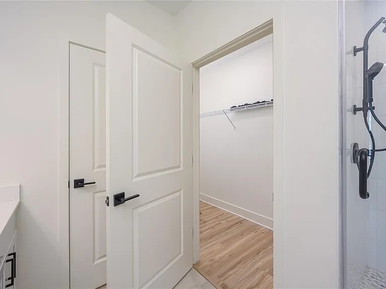 419 SE 1st Ave #102 — Photo 10