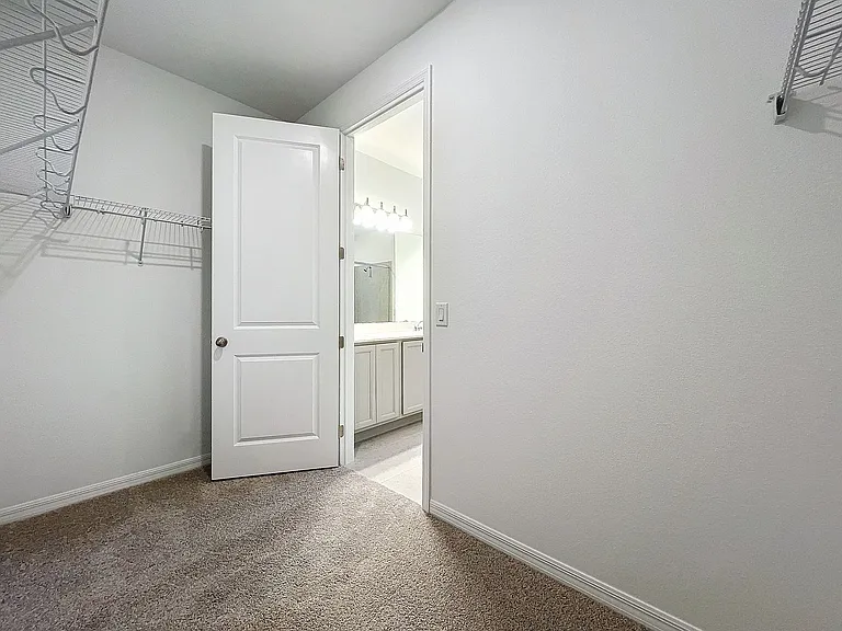 1430 Arbor Hill Dr — Photo 49