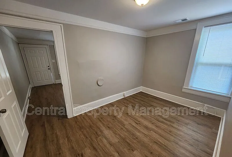 1 bed, 1.0 bath, 762 sqft, $895 — Photo 3