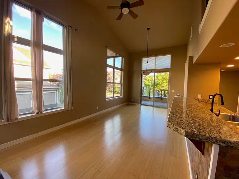 6211 NE Carillion Dr #207 — Photo 2