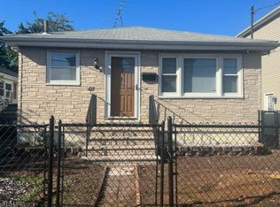427 Niles St, Elizabeth, NJ 07202