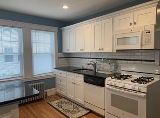 31 Clyde St UNIT 31, Belmont, MA 02478