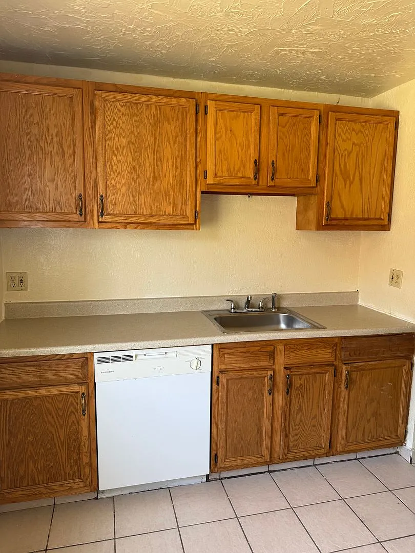Warrensville Heights Townhome — Photo 1