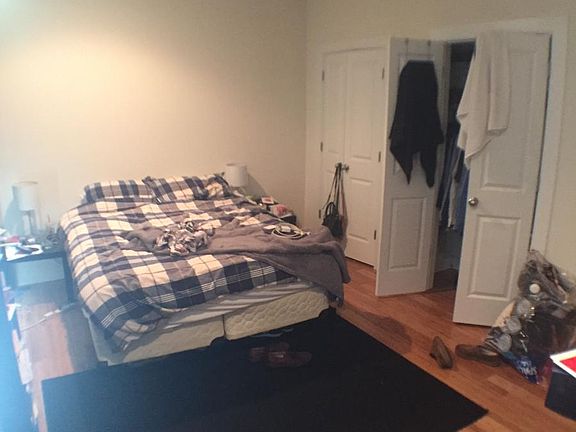 3rd image of 1700 Mount Vernon St #1