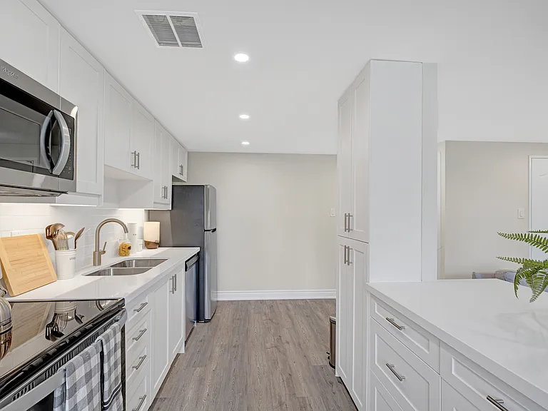 622 Upper Wentworth St #207 — Photo 7