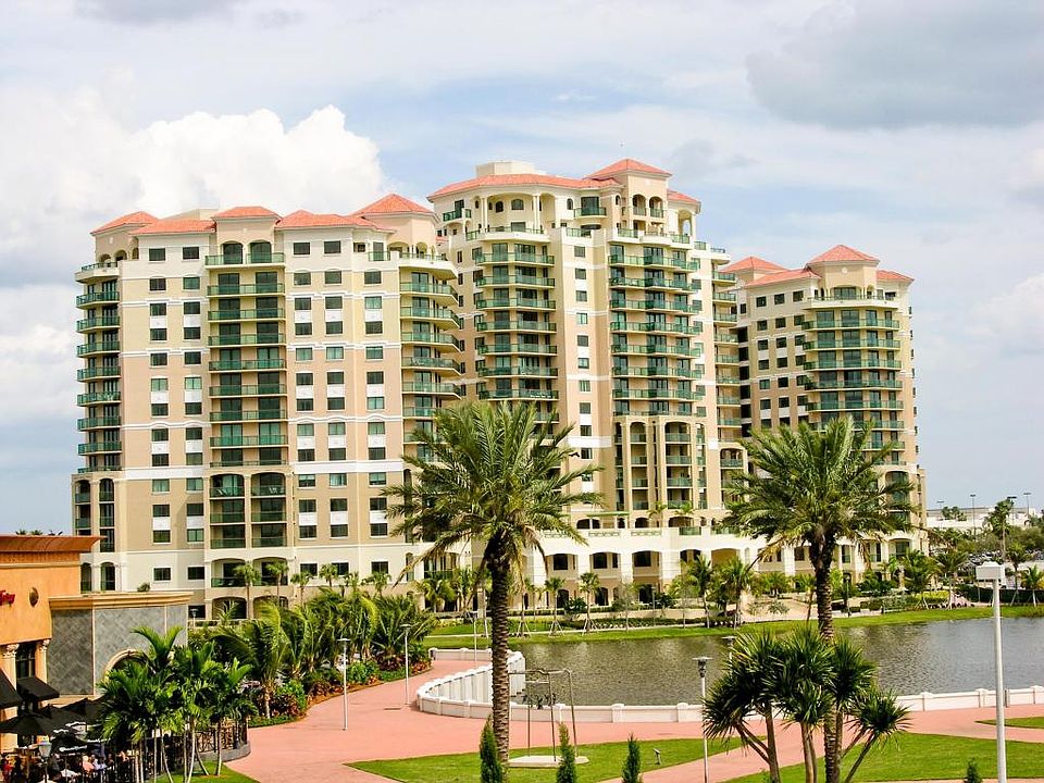 Home For Sale In The Landmark