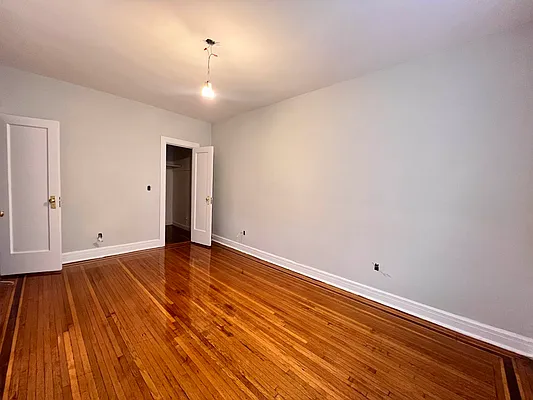 Rented by Queens Apartments Realty LLC | media 3