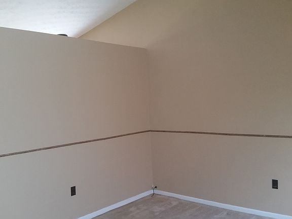3rd image of 295 Elk Creek Dr
