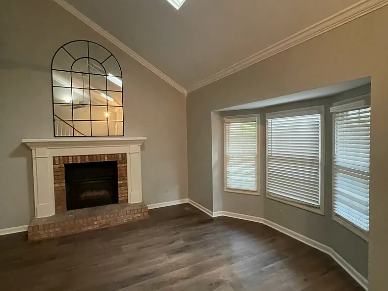 267 Woodcastle Dr — Photo 7