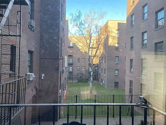 3rd image of 48-56 47th St APT 2D