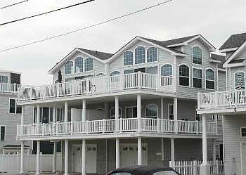 1st image of 4804 Pleasure Ave #N