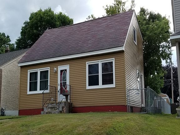 2nd image of 604 1st Ave S