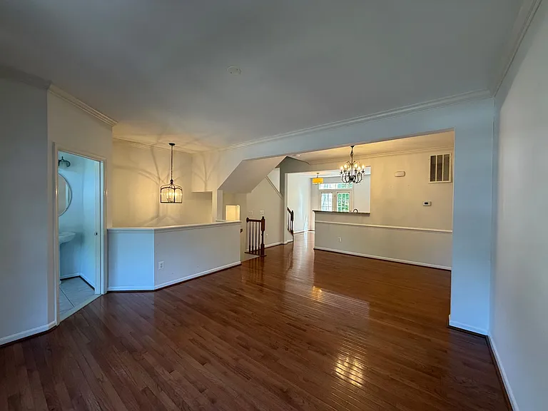 829 Rainier Rd — Photo 20